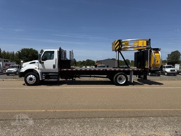 2020 International MV · 300 HP