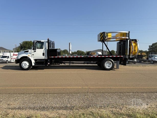 2019 International DuraStar 4300